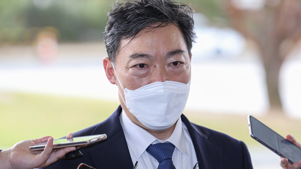 김오수 "모든 상황 책임지고 사직서 제출"