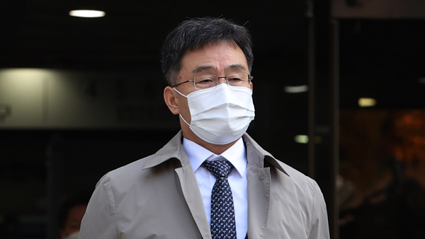 법원, "모친 사망" 김만배‥구속 집행정지 허가