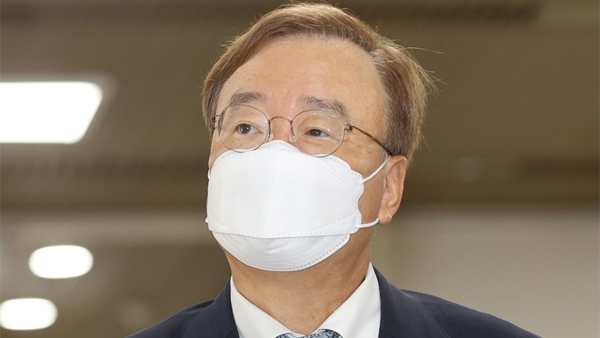 강효상 전 의원에 외교기밀 유출 외교관, 법원 "파면 징계 취소"