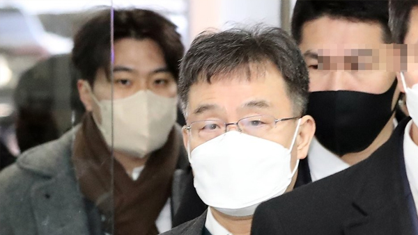 '260억 은닉' 김만배 측근 이한성 대표 구속적부심 시작