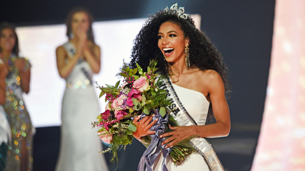 미스 USA 우승 경력 흑인 여성, 투신 사망‥"극단적 선택 추정"