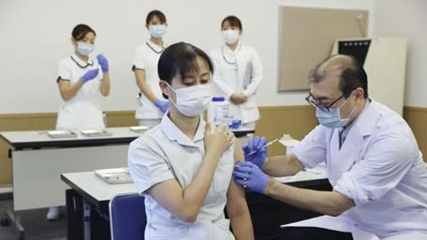 日연구팀 "화이자 3차접종 한달 후 중화항체값 50배로↑"