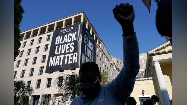 미국 10대들, 모의 경매 열어 흑인 학생 노예로 팔아