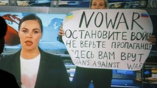 "'전쟁옹호 싫어' 러 국영방송서 직원 줄줄이 사직"