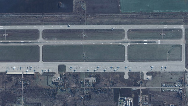 "러시아 본토 공군기지서 폭발음…공습경보 뒤 2차례 폭발"