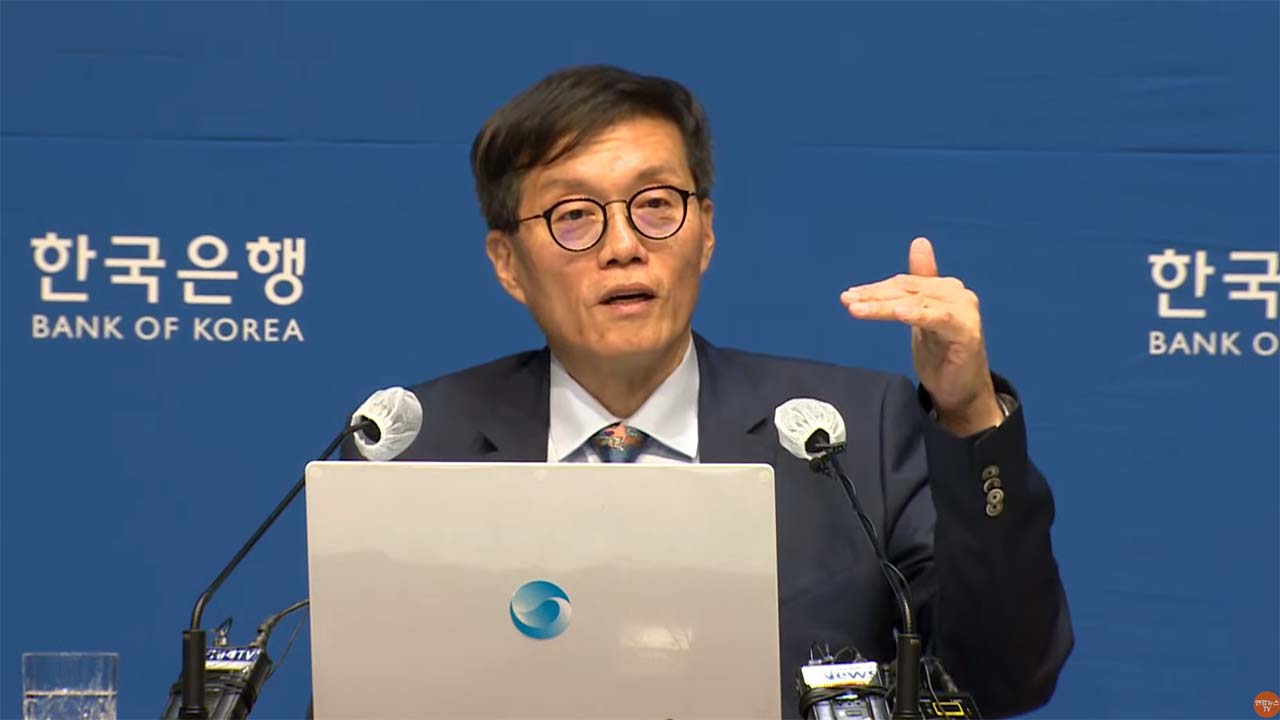 이창용 "물가 하락 속도, 8월 예측보다 늦어질 수 있다"