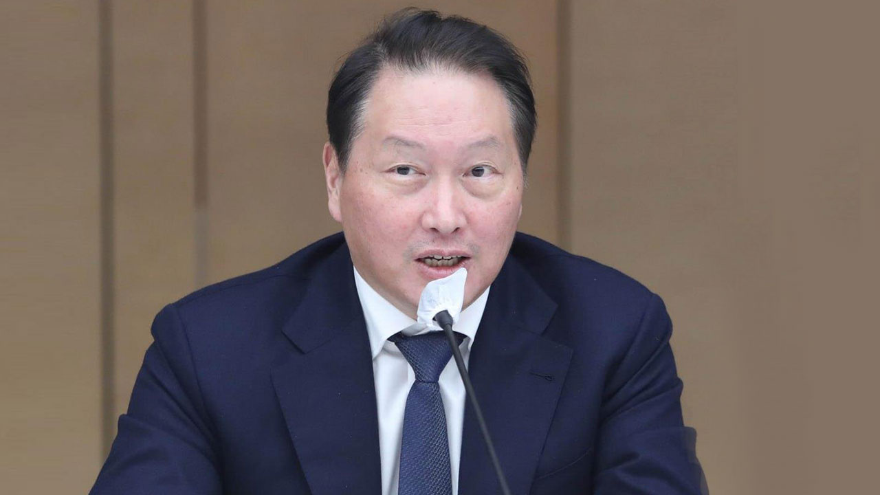 최태원 "장강 앞물결은 뒷물결에 밀려가‥언젠가 나도 앞물결돼"