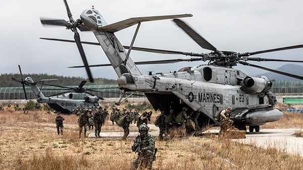 한·미·영 3국 해병 수색부대, 해상·공중 침투훈련 실시