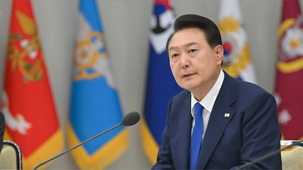 윤 대통령 "'K방역' 합격점 주기 어려워‥전 정부에서 군 골병"