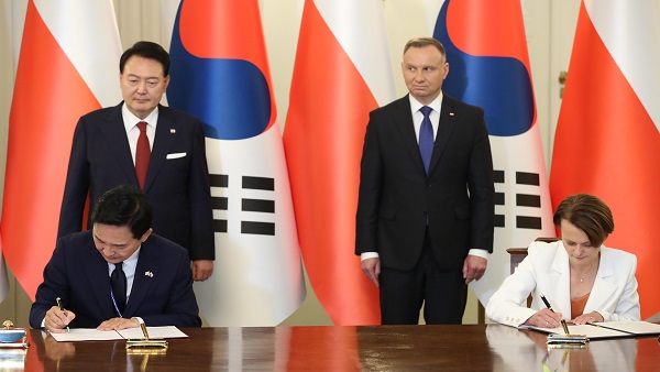 대통령실 "한-폴란드, 차관급 협의체 구성‥우크라 재건 사업 추진"