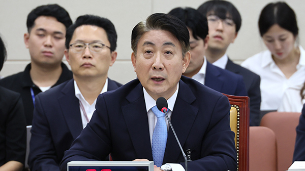 이동관 청문회, 보고서 채택 없이 자정쯤 종료‥"나름 성실히 소명했다"