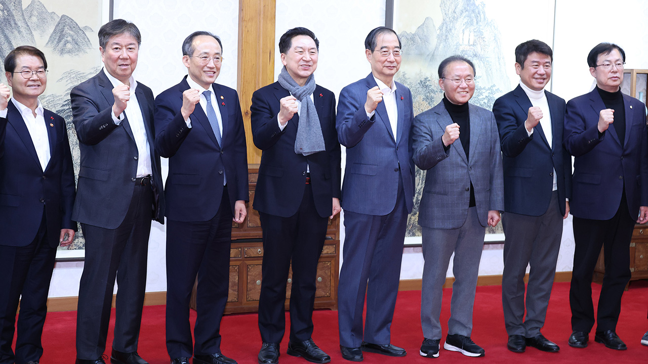 당정대 "국민 절박한데 민생법안·예산안 하세월‥국회 처리 속도내야"