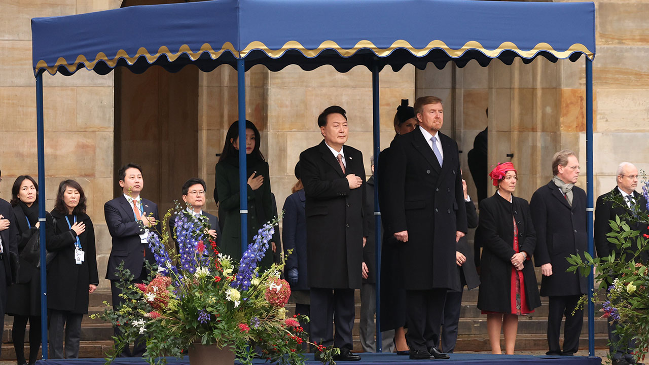 윤 대통령, 네덜란드 공식환영식 참석‥이후엔 ASML 본사 방문