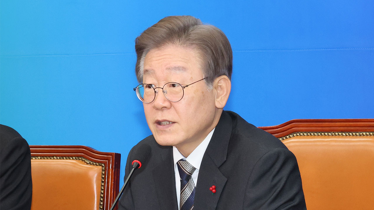 이재명 "'서울의 봄'은 저절로 오지 않았다‥역사 퇴행 막아낼 것"