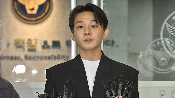 유아인, '마약 투약' 경찰 조사 앞두고 취재진 많아 발길 돌려