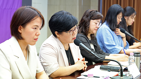 "서울 유아 영어학원 수업료는 월평균 119만원"