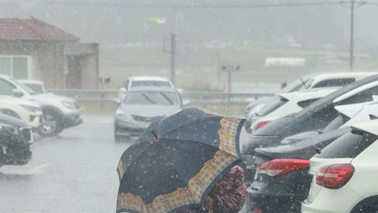 충북 충주 호우주의보‥강원 4곳 호우주의보 유지