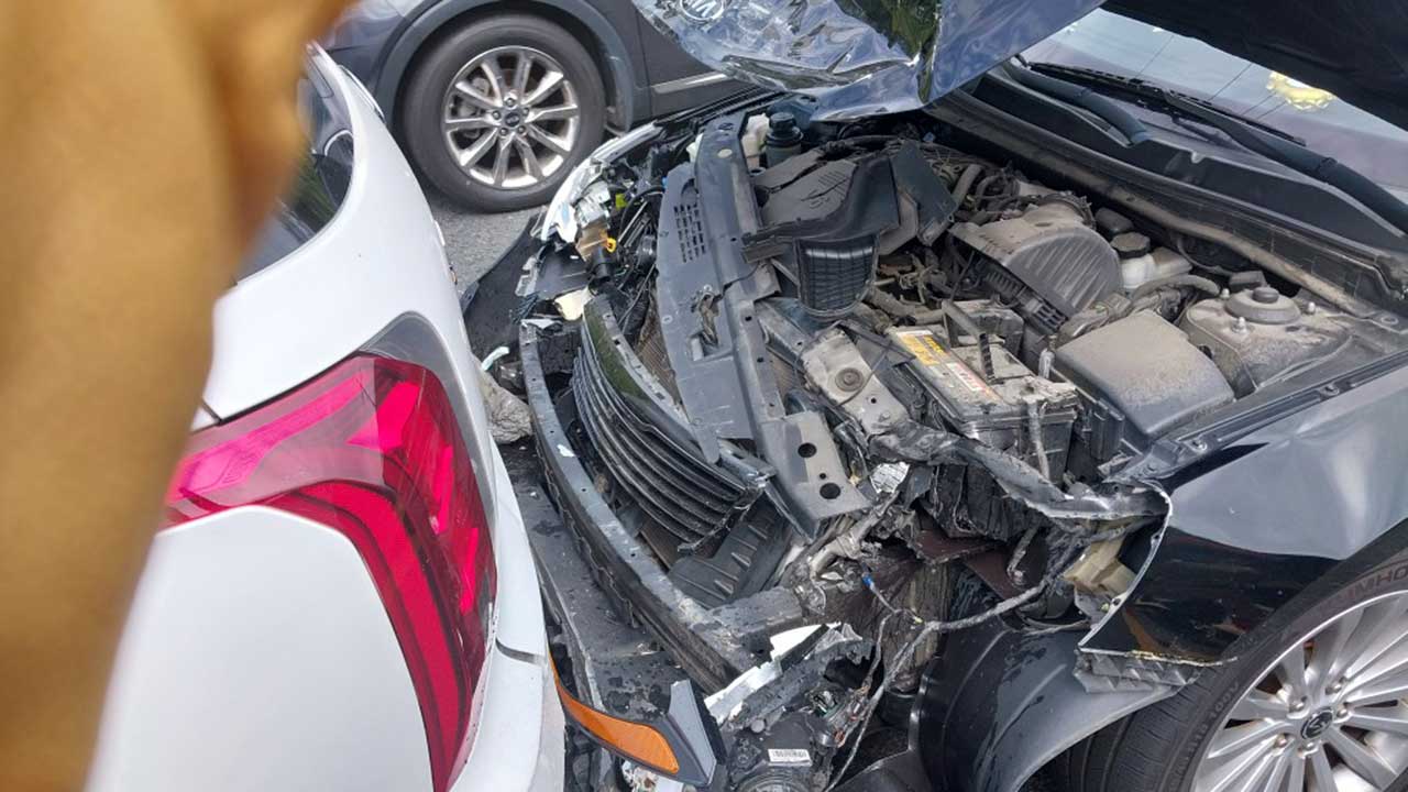 경남 통영시 무전동 국도서 6중 추돌 사고‥8명 경상