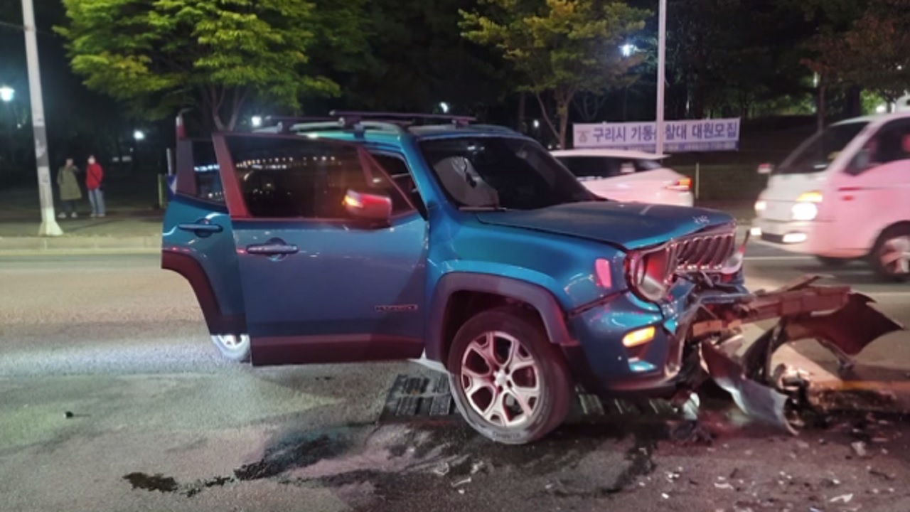 경기 구리 토평동에서 SUV와 승용차 충돌3명 부상