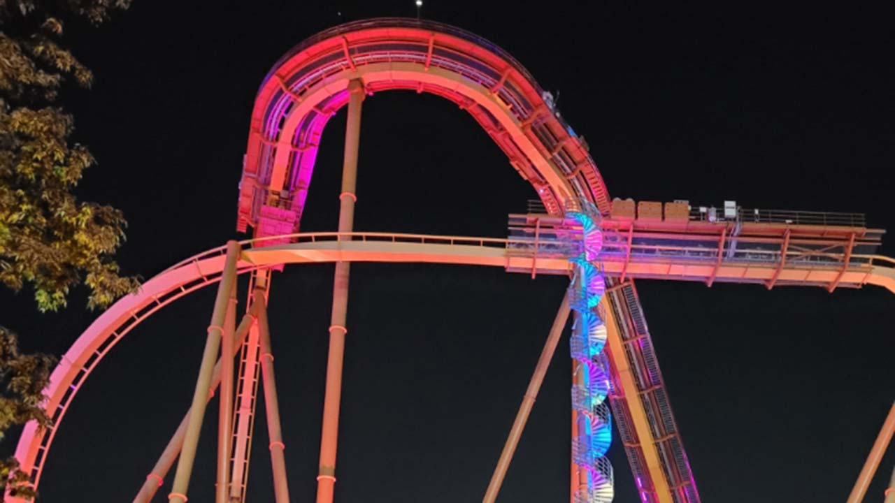 경주 놀이공원서 롤러코스터 멈춰‥탑승객 20분간 고립