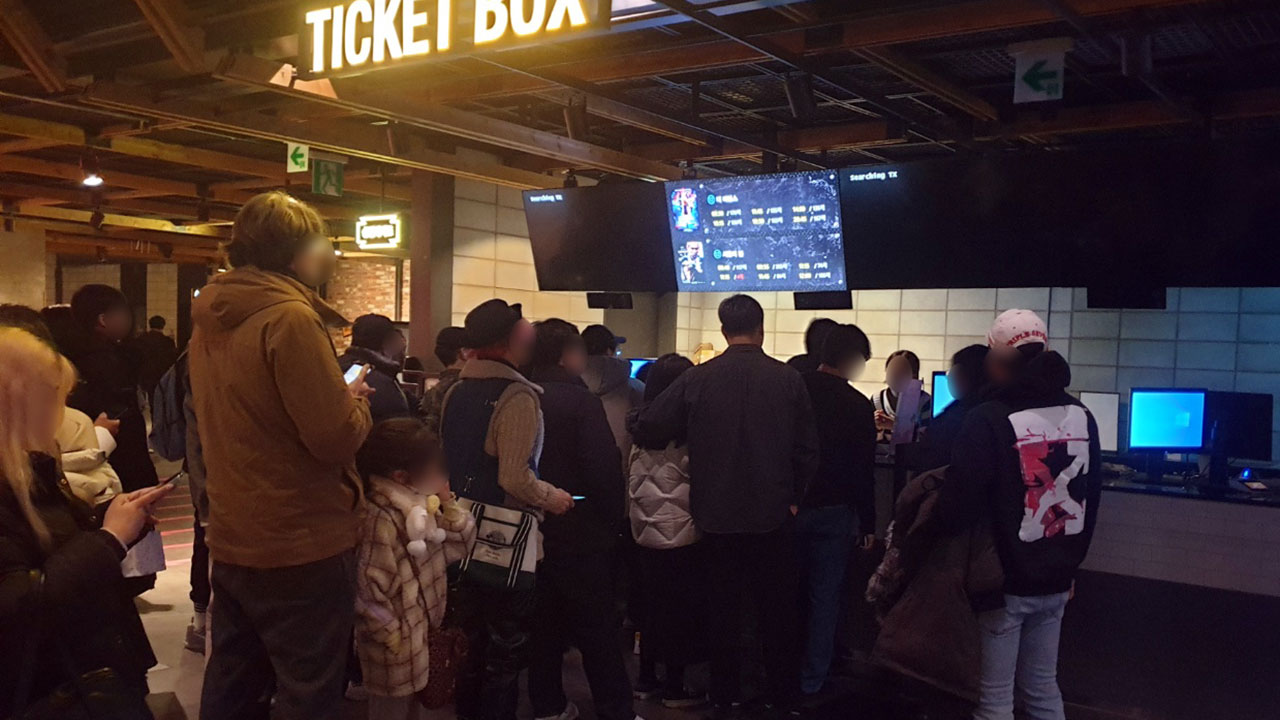 용산 영화관서 정전‥10개 상영관 한때 상영 중단