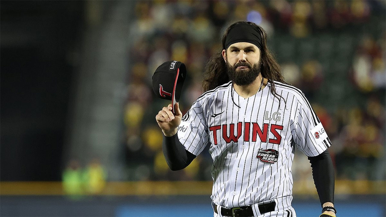 프로야구 LG, 외국인 투수 켈리와 재계약