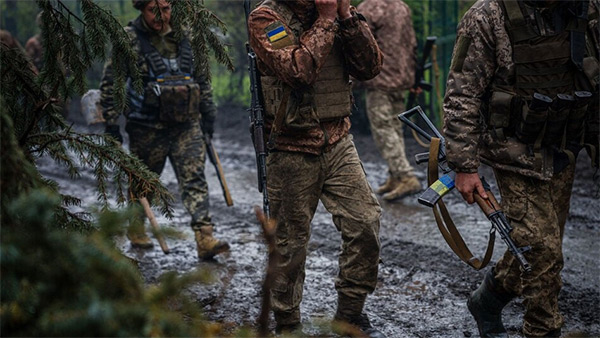 '전승절 대반격' 빼앗긴 우크라 땅에도 봄은 오는가?