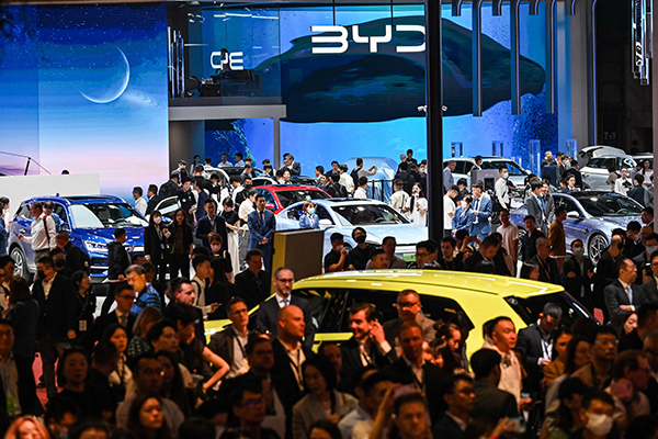 마이바흐 전기차는 왜 상하이에 갔을까?