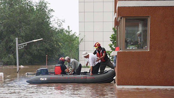 '역대급' 폭염·홍수에 규모 5.5 지진까지‥중국, 자연재해로 '몸살'