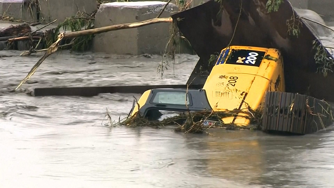 대만, 태풍 '하이쿠이'로 25만 가구 정전‥1백여 명 부상