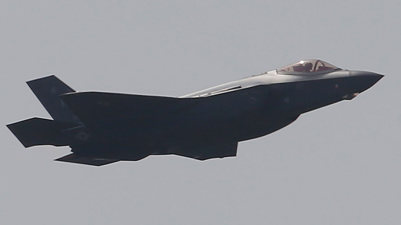 조종사 없이 100km 비행한 F-35 전투기‥미 해병대 "조종사 보호 기능"