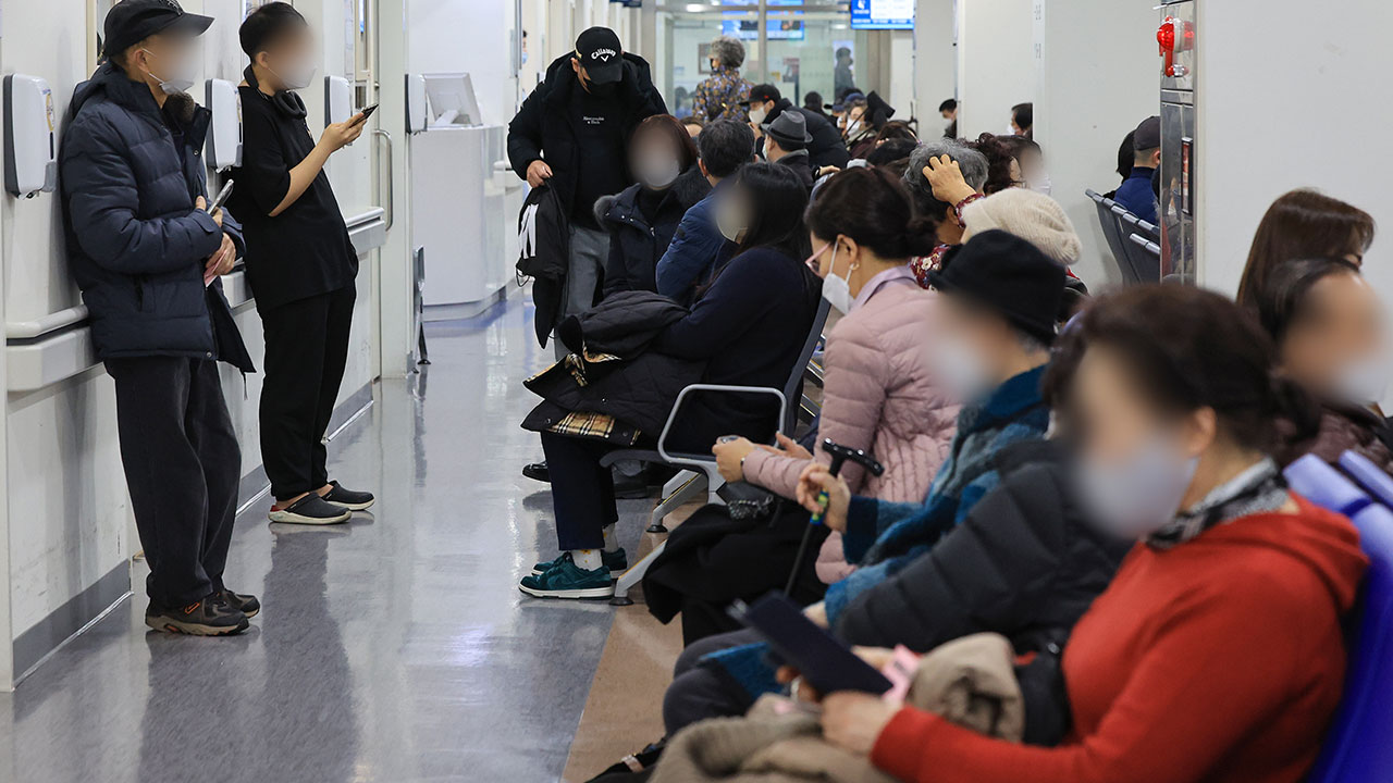 '한국인 삶의 만족도' 6.5점, OECD 최하위권‥연령 높을수록 만족도 하락