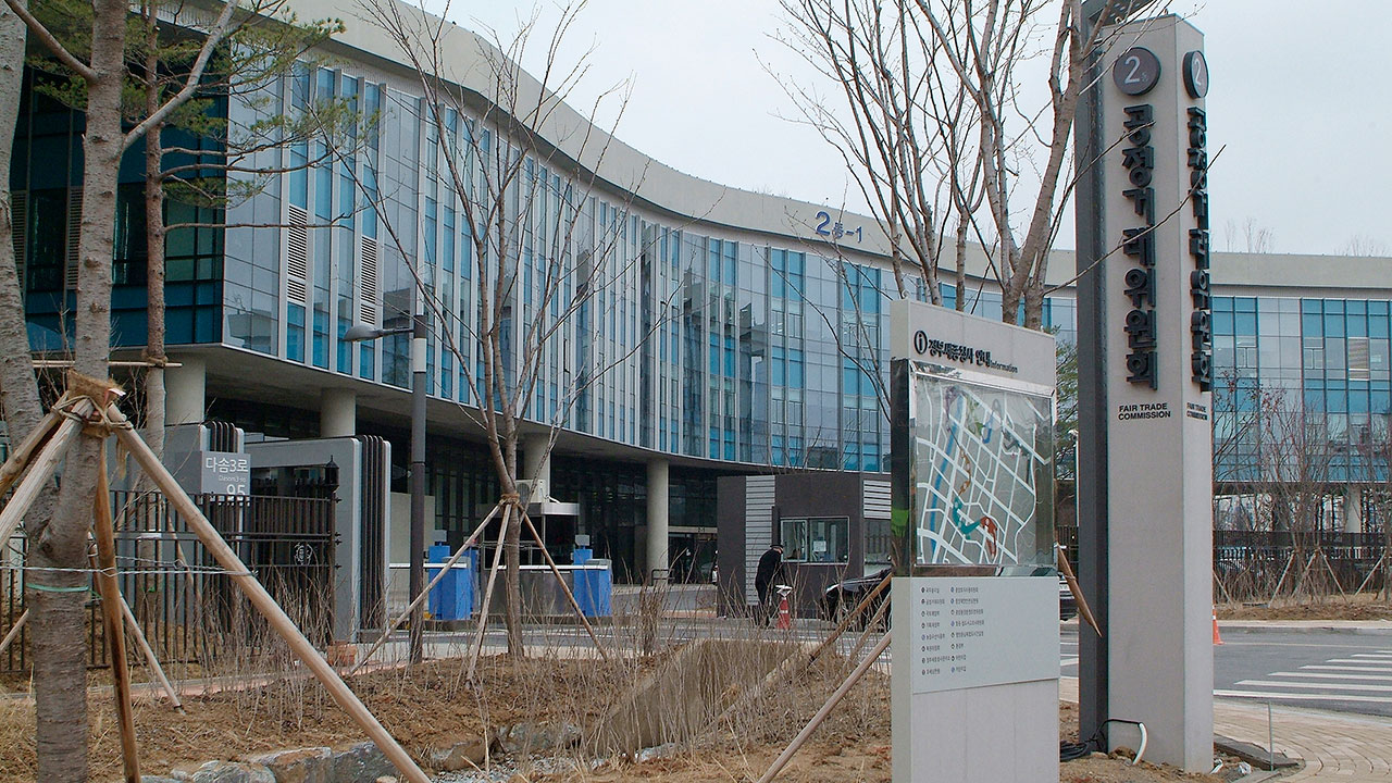 공정위, '대리점 갑질' 한샘·퍼시스·에넥스 등 가구사 제재