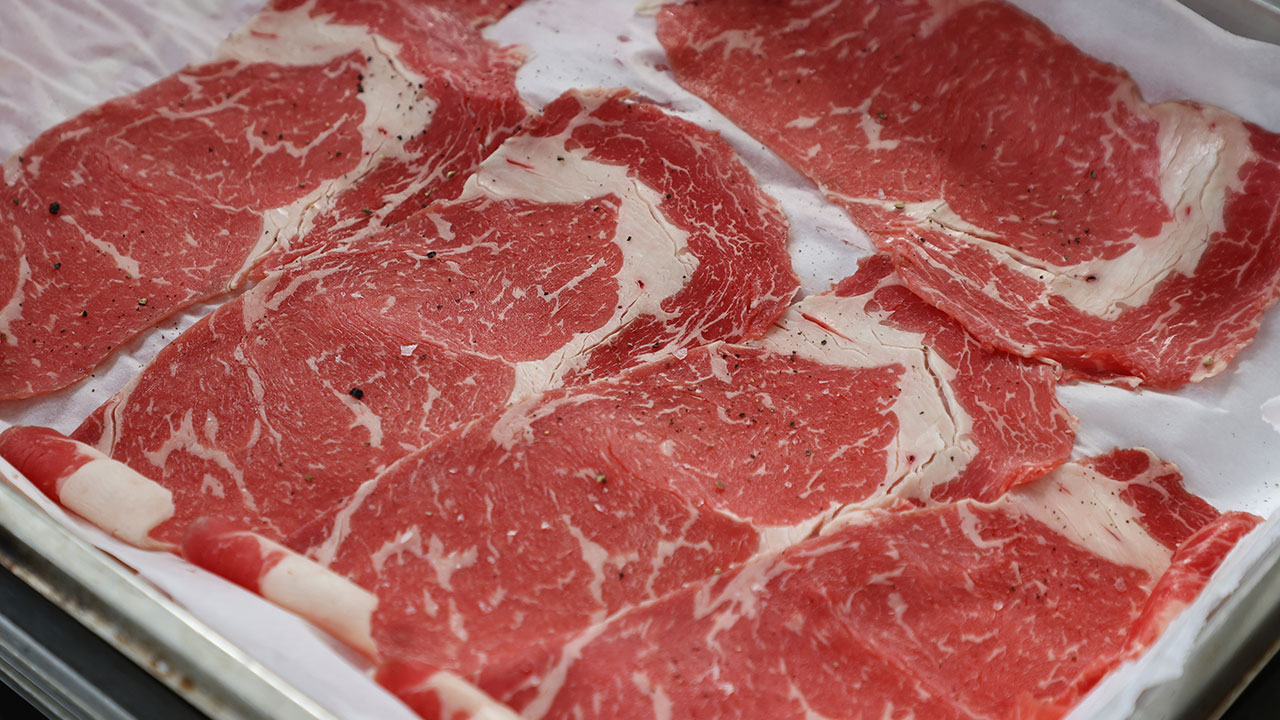 프랑스 소고기, 광우병 이후 24년 만에 수입 재개