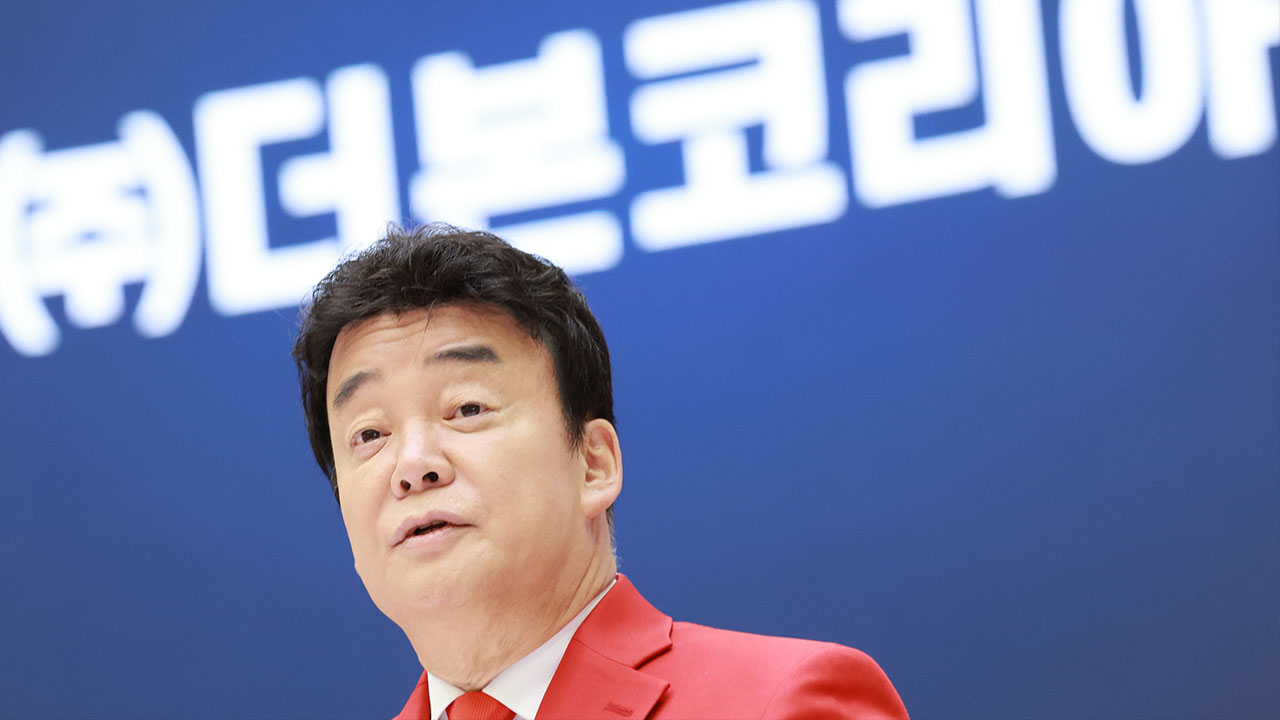 더본코리아 상장 첫날 50%대 상승률‥백종원 대표 지분 가치 4천억 원대