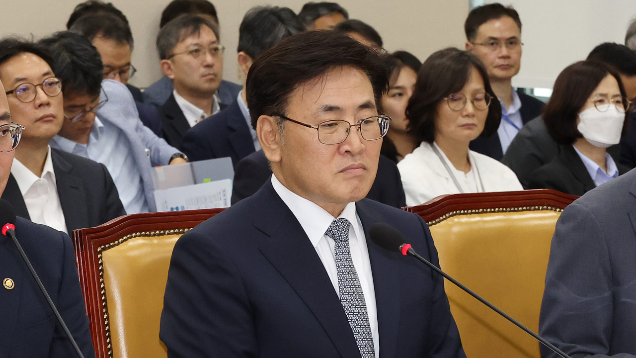 유상임 과기부 장관, 비상계엄 전 국무회의 참석여부 즉답 피해