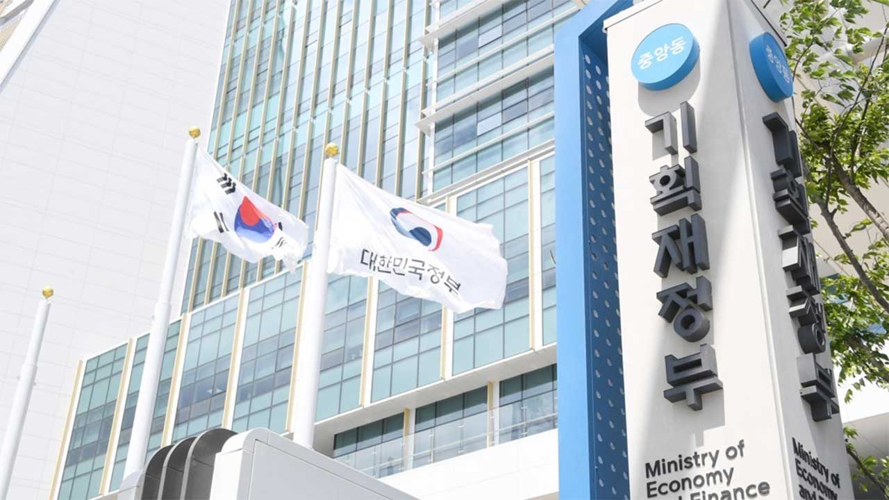 기재부, 내년에도 예산의 75% 상반기 배정