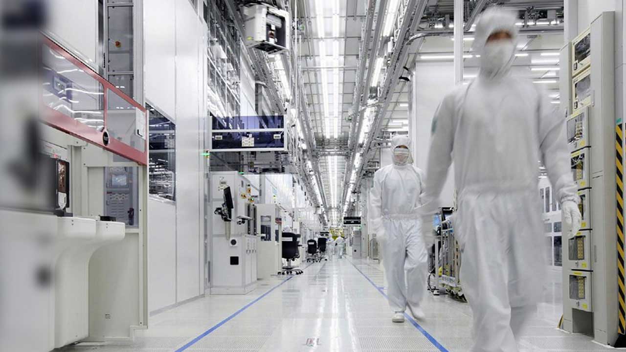 "내년 한국 반도체·IT 수출 증가 전망‥ 대미수출 10% 줄 수도"