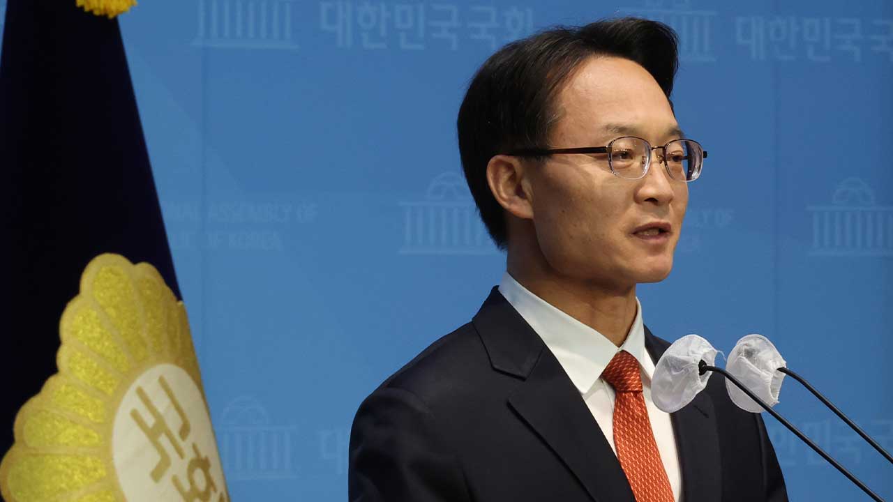 조해진 "윤 대통령 사과하고 내각 전면 쇄신해야"