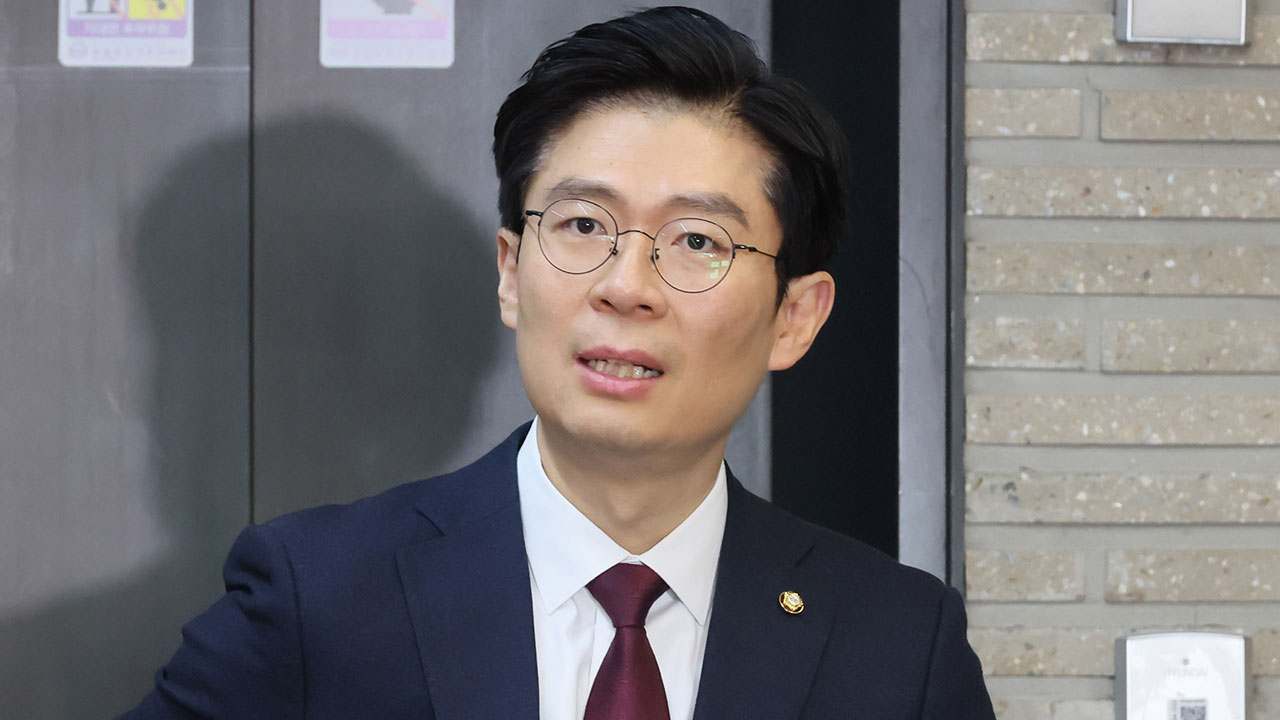 '한동훈 책임론' 논란에‥조정훈 "당 대표 출마하지 않는다"