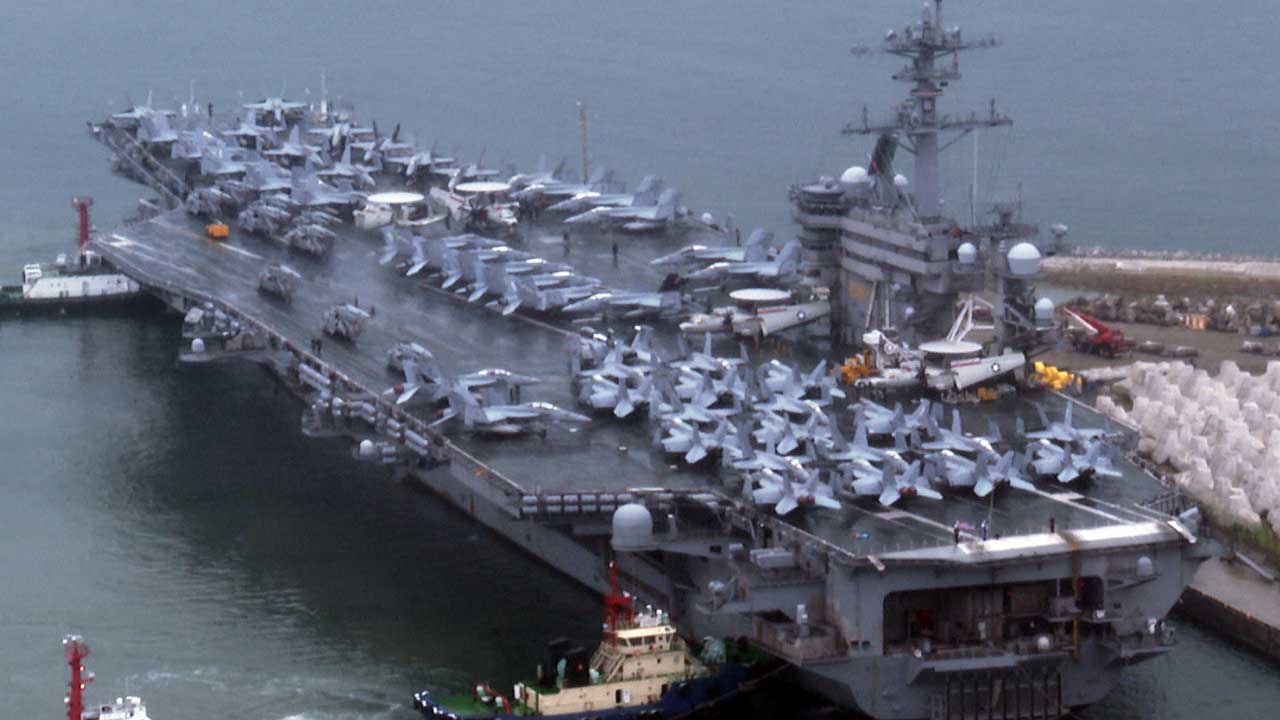 북 미 항모 입항에 반발"새로운 억제력 시위 가능성 열어놔"