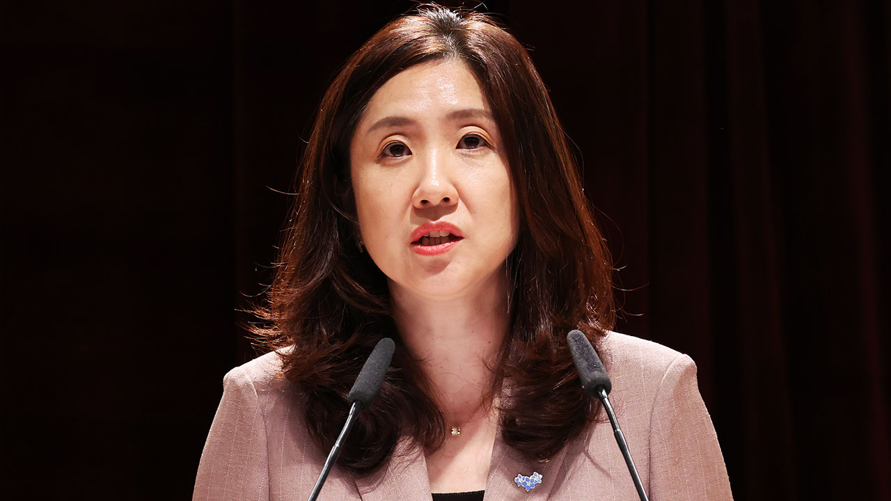 김수경 신임 통일차관 취임‥취임사에 '남북 대화'는 빠져