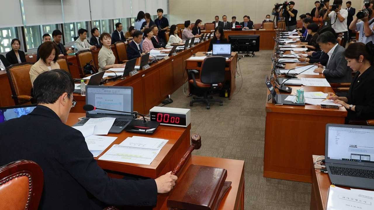 간호법 제정안 국회 복지위 통과‥오후 본회의 의결 전망