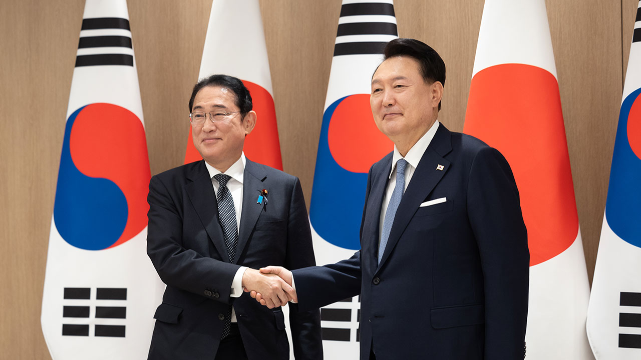 한·일 정상회담 두고 여 "셔틀외교 복원 의의"‥야 "허울 뿐인 성과"