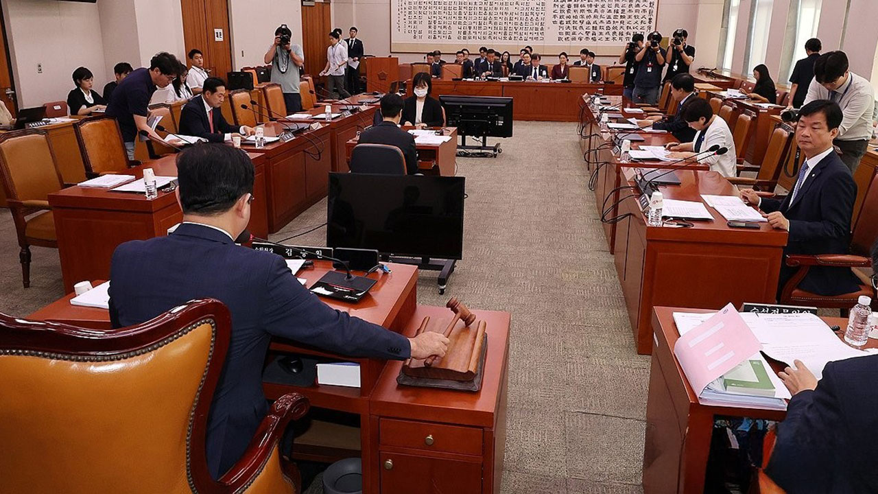 야당, 법사위 소위서 김건희 특검법·채상병 특검법 단독 의결