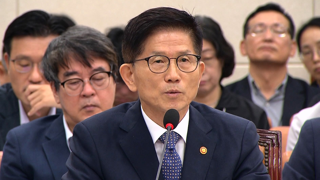 '일제 시대 국적은 일본' 발언에 사과 요청‥김문수 "학계에서 정리돼야"