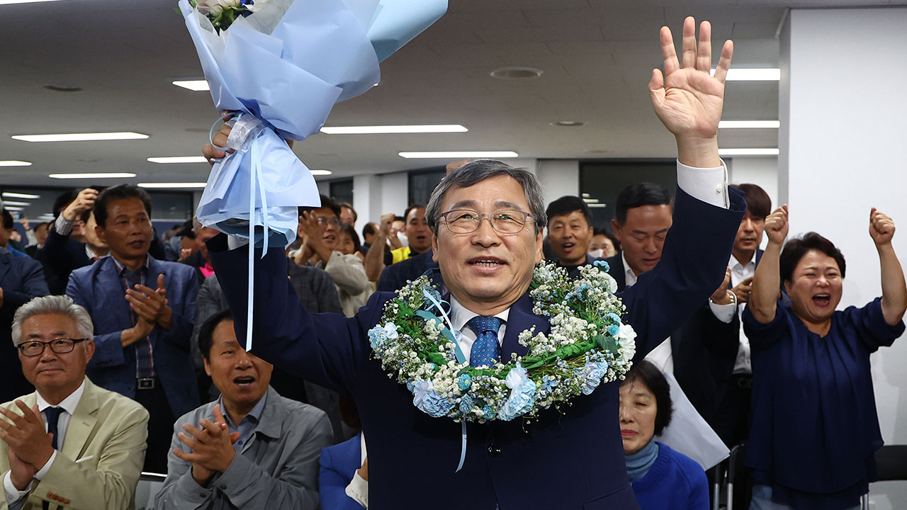 서울시교육감에 정근식 당선 확실‥"고교 무상교육 예산 회복"