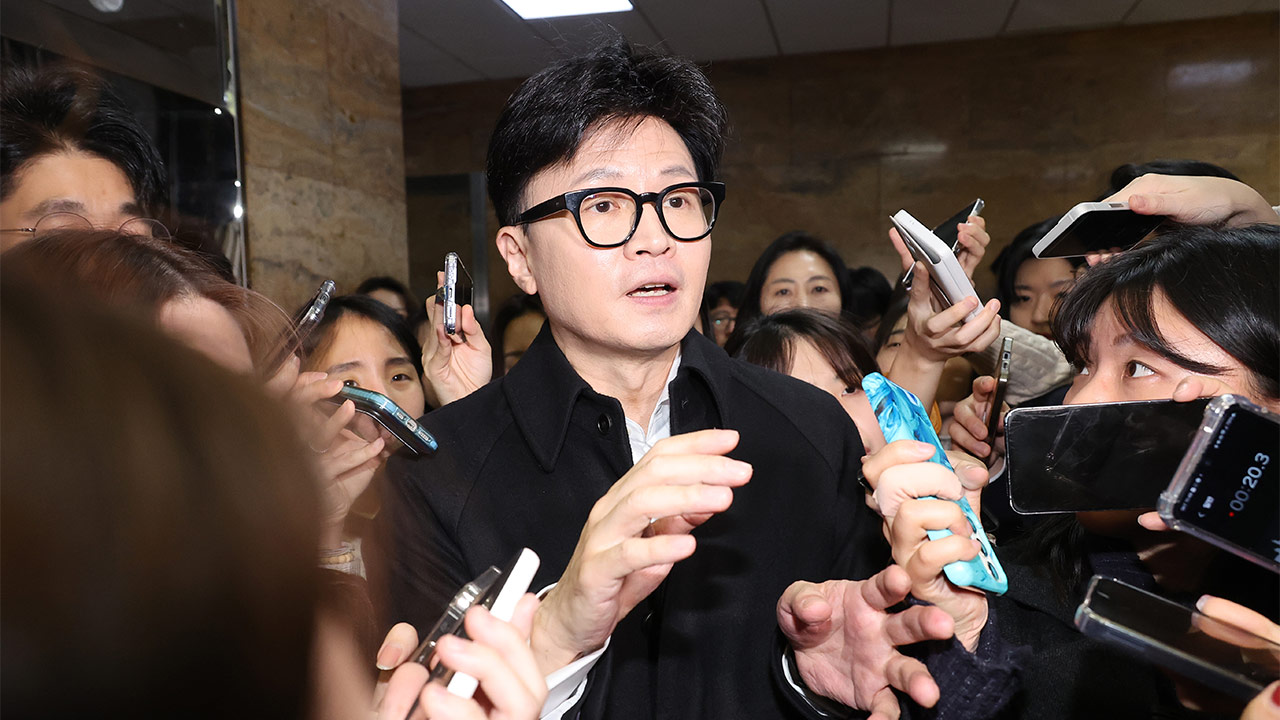 대통령 만난 한동훈 "'직무정지' 판단 뒤집을만한 말 못 들어"