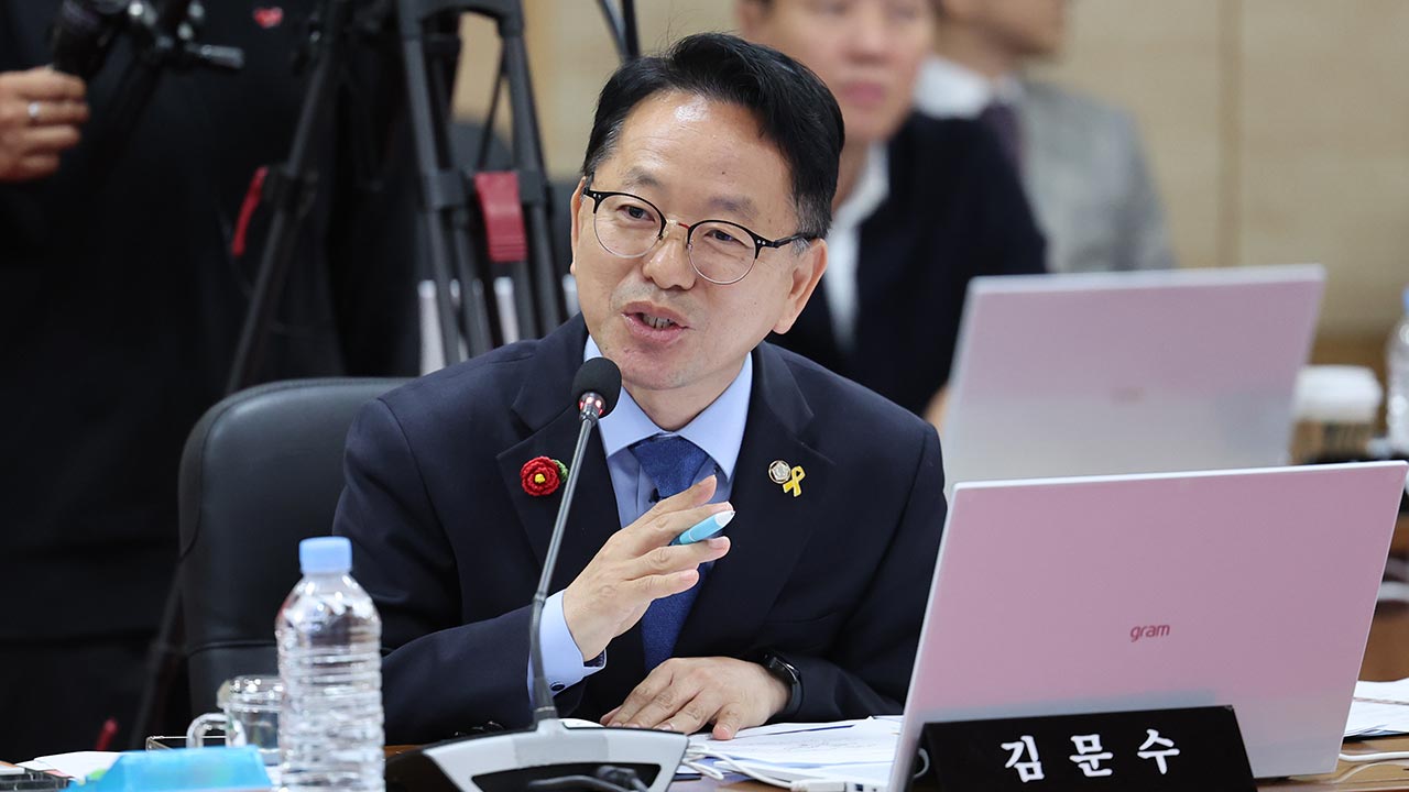 이재명, 미국 간 김문수 언급하며 "당 윤리심판원 회부해 징계하라"