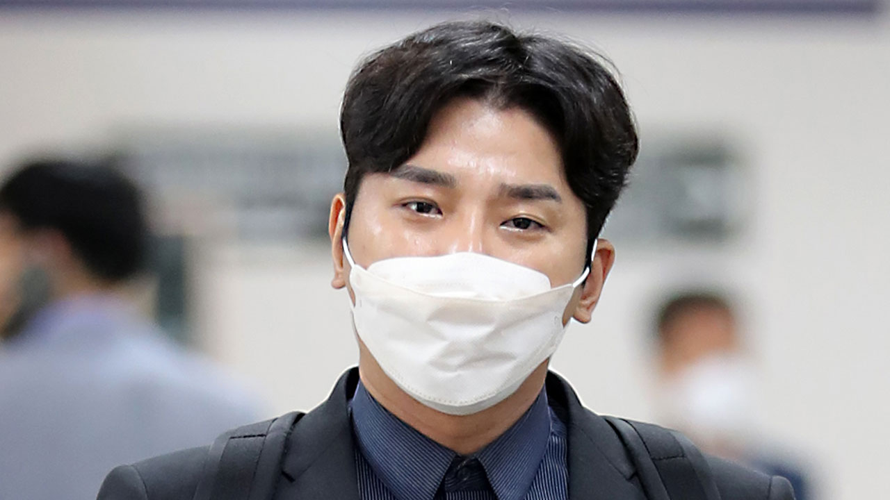 버닝썬 첫 폭로자 김상교, 성추행·업무방해 2심도 집행유예